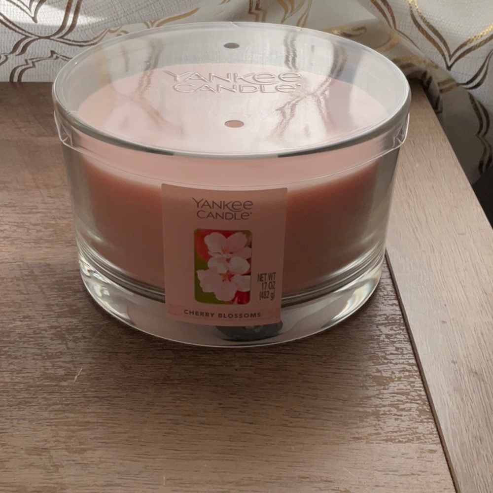 Yankee Candle Cherry Blossom 3-Wick